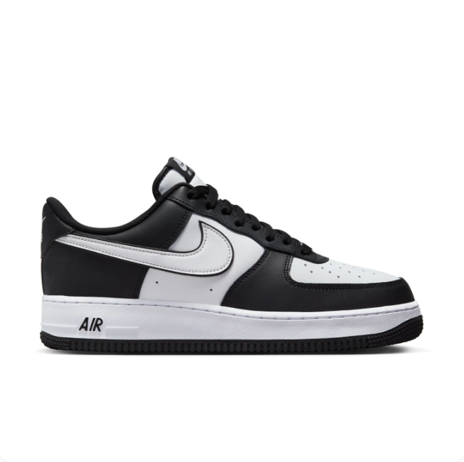 Nike Black & White Low-Top Sneakers with Light Grey Swoosh