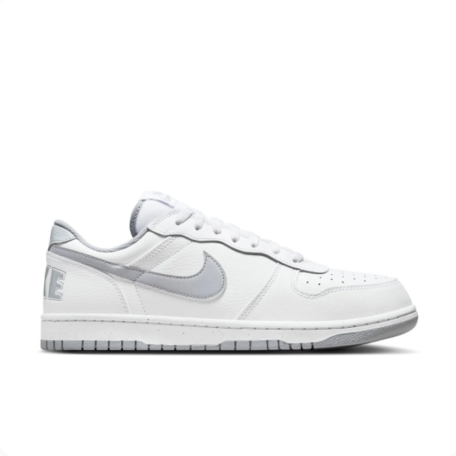 Nike White & Grey Low-Top Sneakers with Oversized Heel Branding