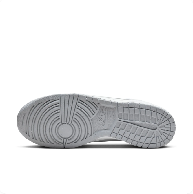 Nike White & Grey Low-Top Sneakers with Oversized Heel Branding