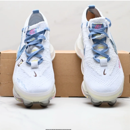 Nike White & Blue Knit-Style Sneakers with Multicolor Sole