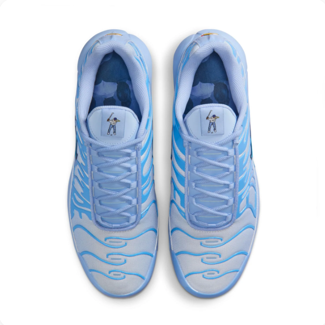 Nike Light Blue & Aqua Low-Top Sneakers with Wave Details